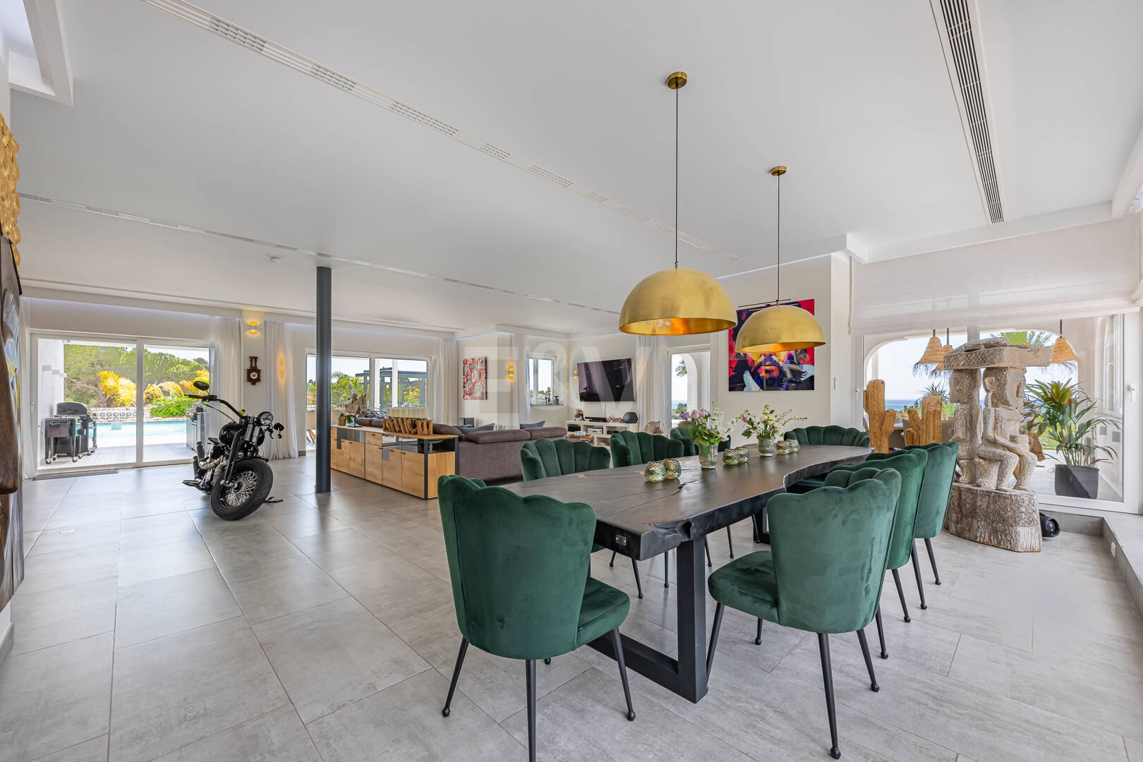 Imponerande modern villa på en stor tomt på över 5000 M2