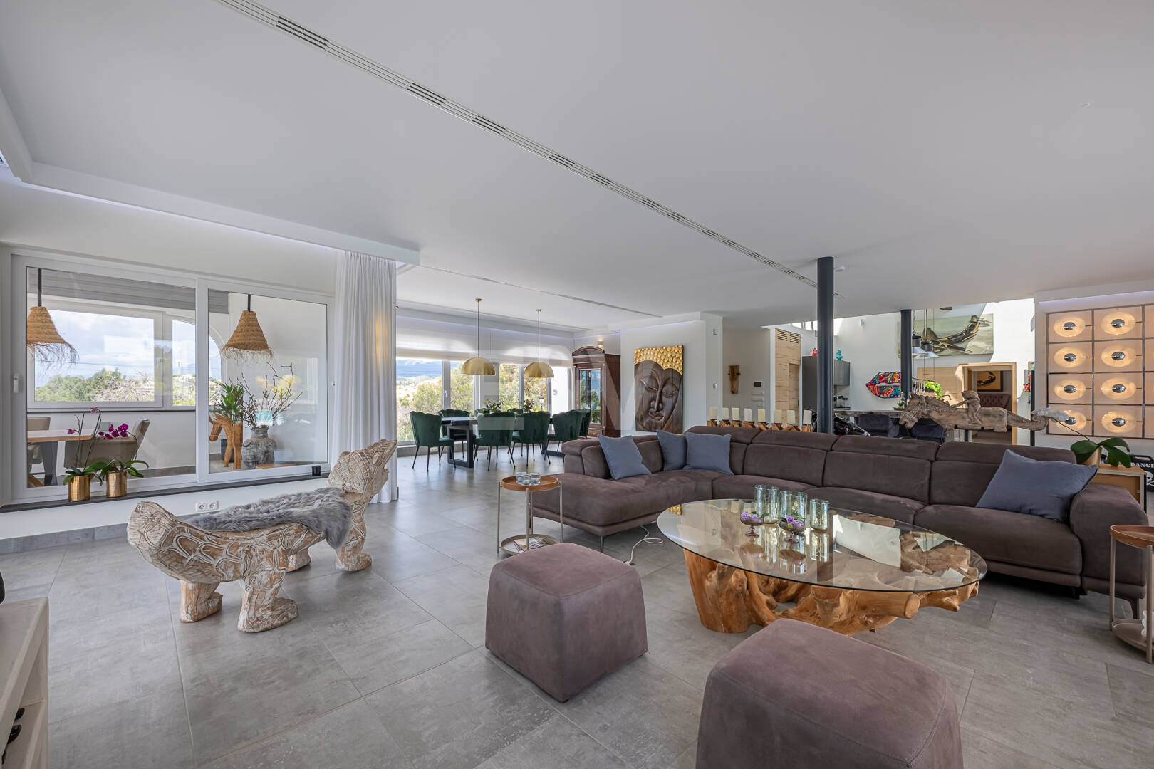 Imponerande modern villa på en stor tomt på över 5000 M2