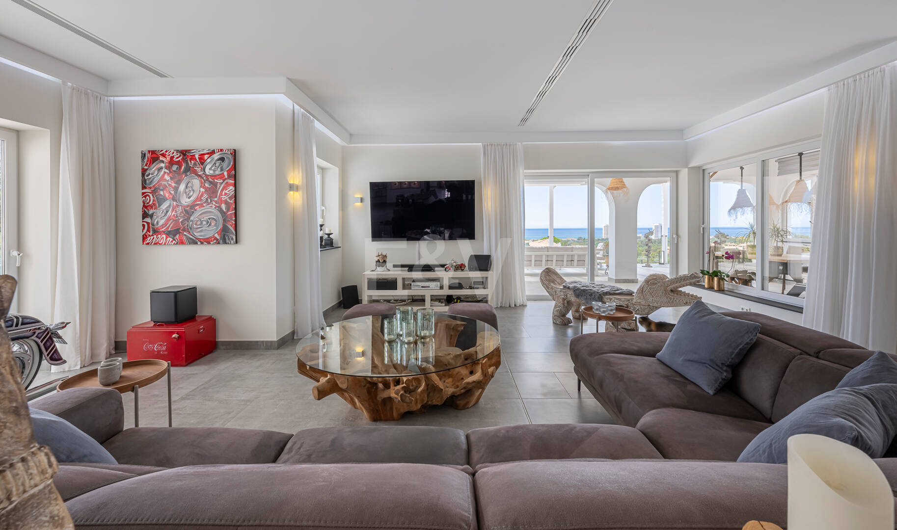 Imponerande modern villa på en stor tomt på över 5000 M2