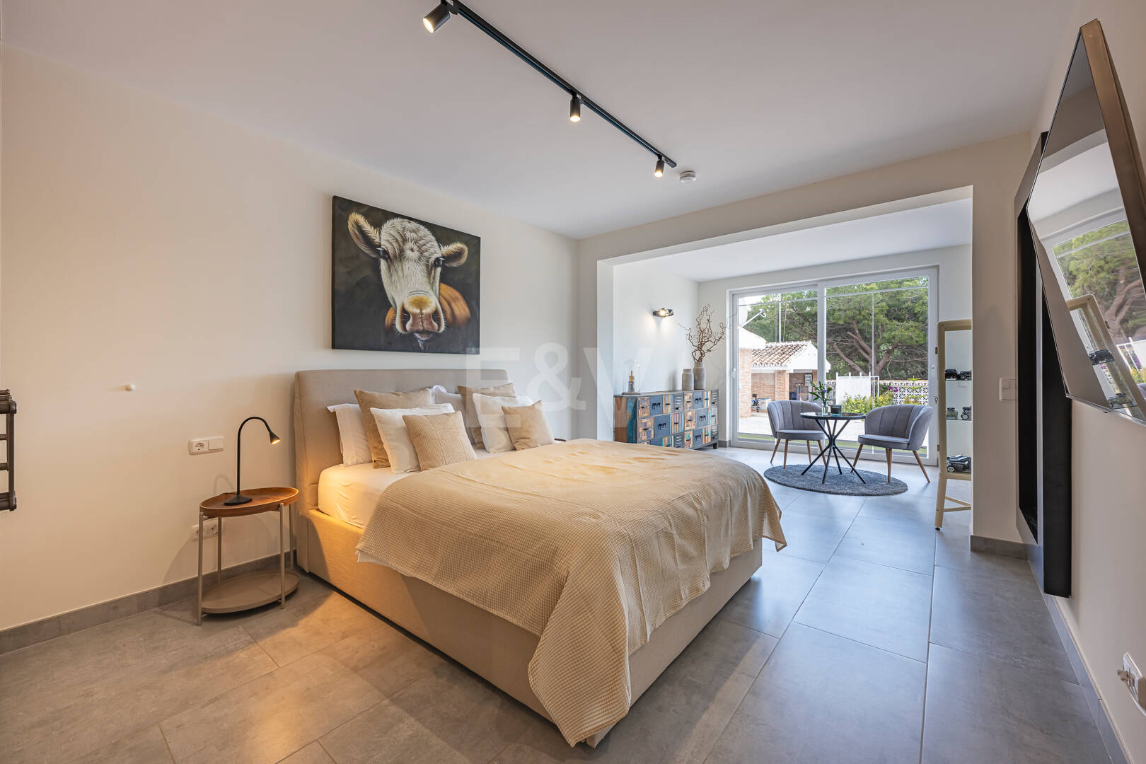 Imponerande modern villa på en stor tomt på över 5000 M2