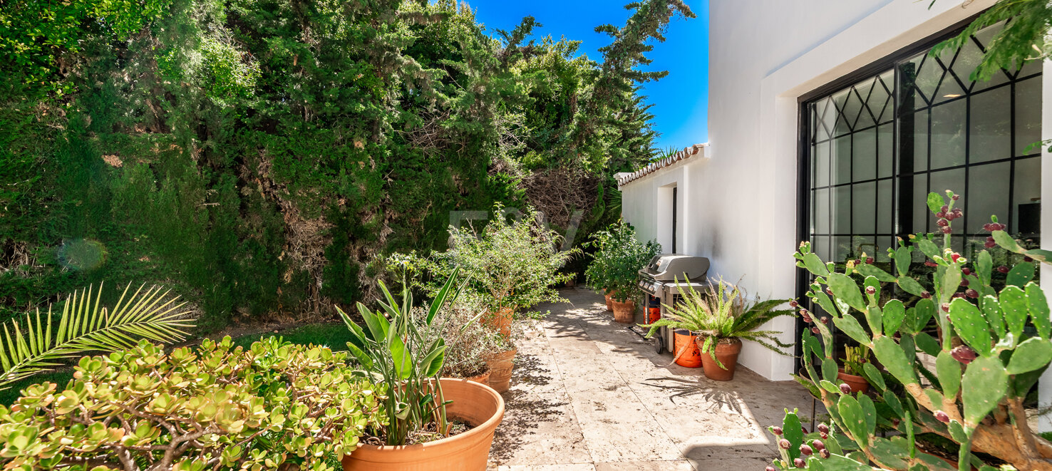 Boho Style Andalusian Villa steg till stranden i Marbesa