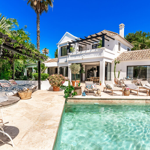 Boho Style Andalusian Villa steg till stranden i Marbesa