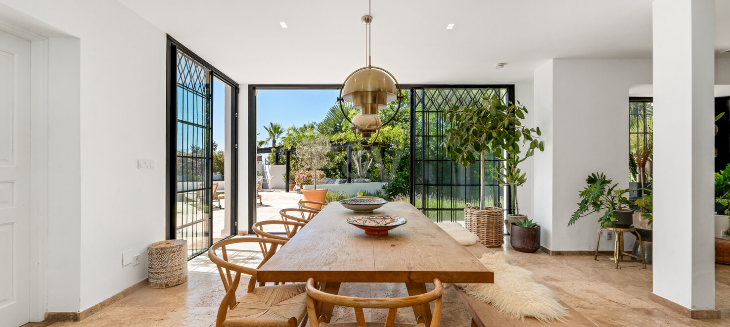 Boho Style Andalusian Villa steg till stranden i Marbesa