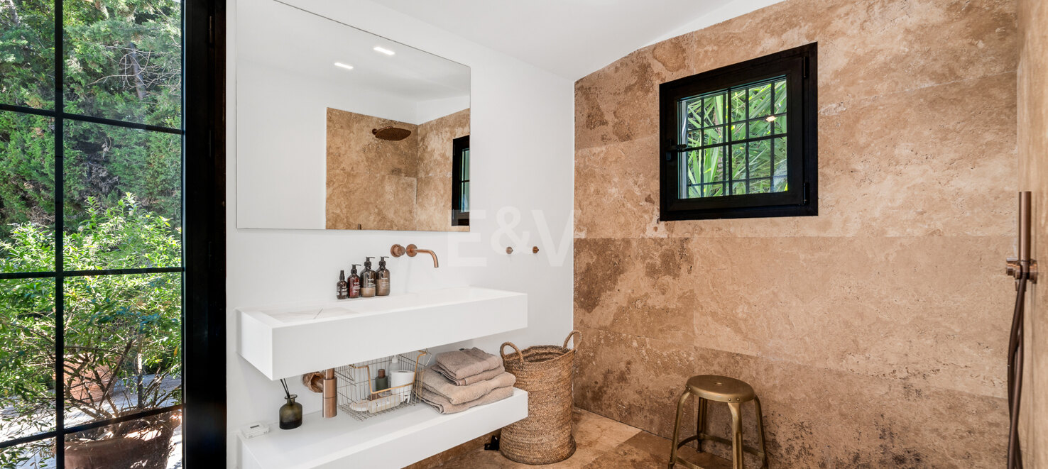 Boho Style Andalusian Villa steg till stranden i Marbesa