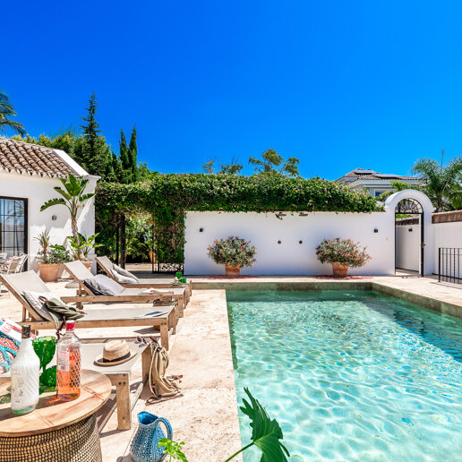 Boho Style Andalusian Villa steg till stranden i Marbesa