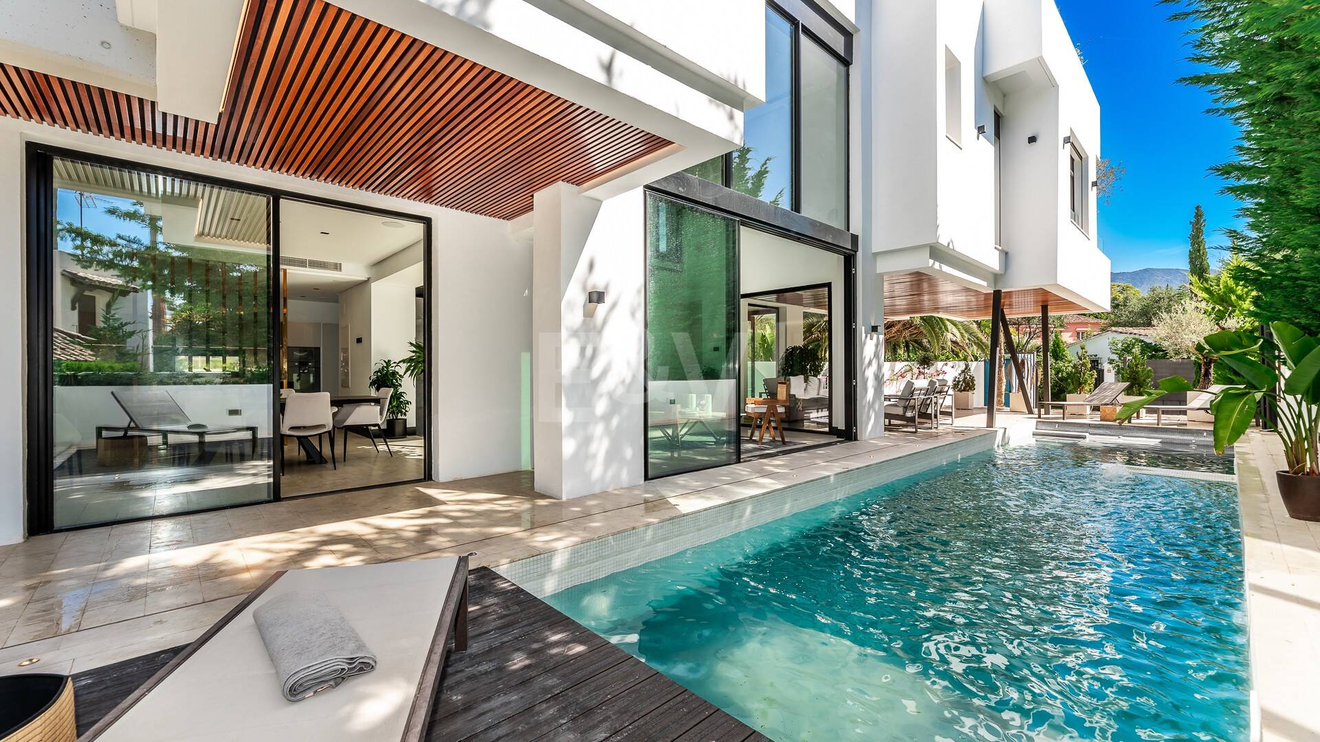 Luxurious and eco-friendly contemporary house in Casablanca, Marbella from 21,000€/week