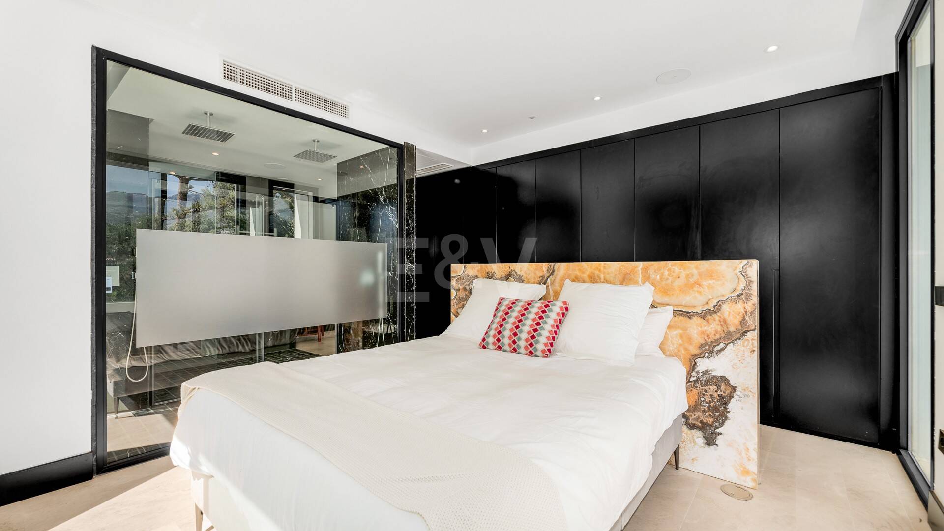 Luxurious and eco-friendly contemporary house in Casablanca, Marbella from 21,000€/week