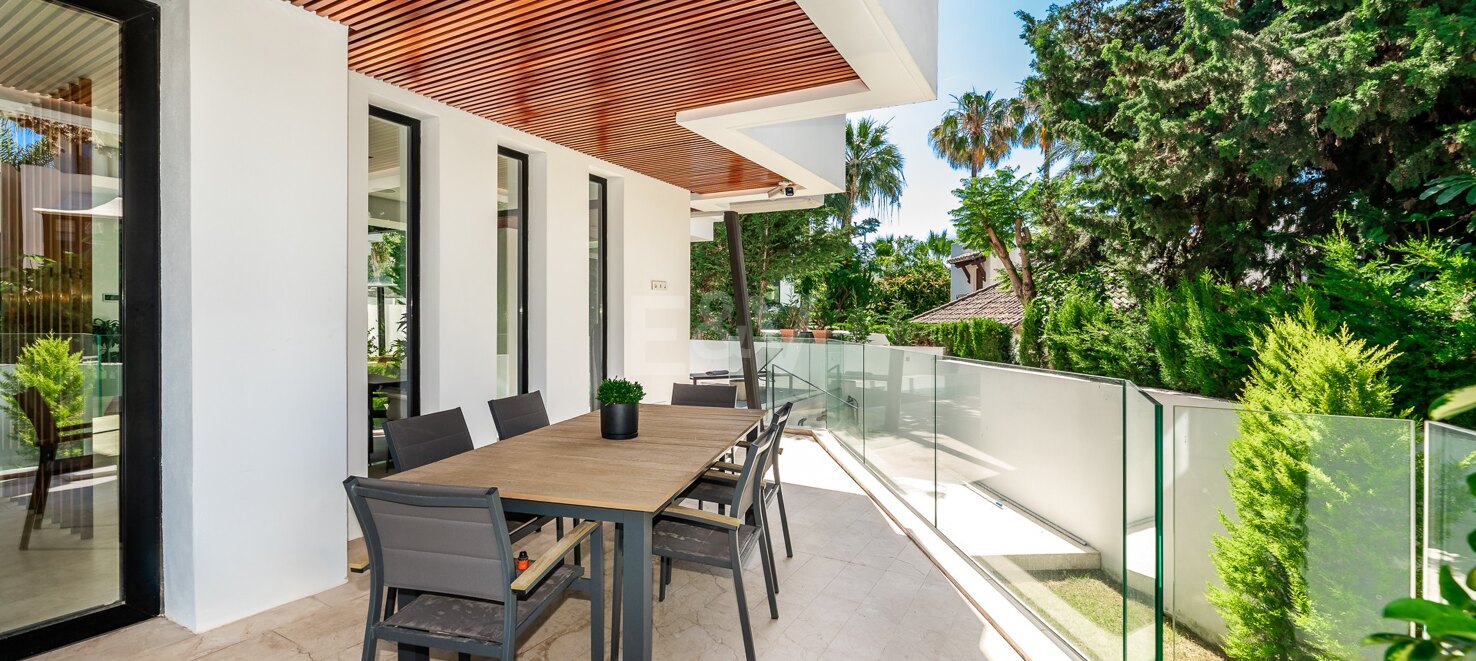 Maison contemporaine luxueuse et écologique à Casablanca, Marbella à partir de 21 000€/semaine