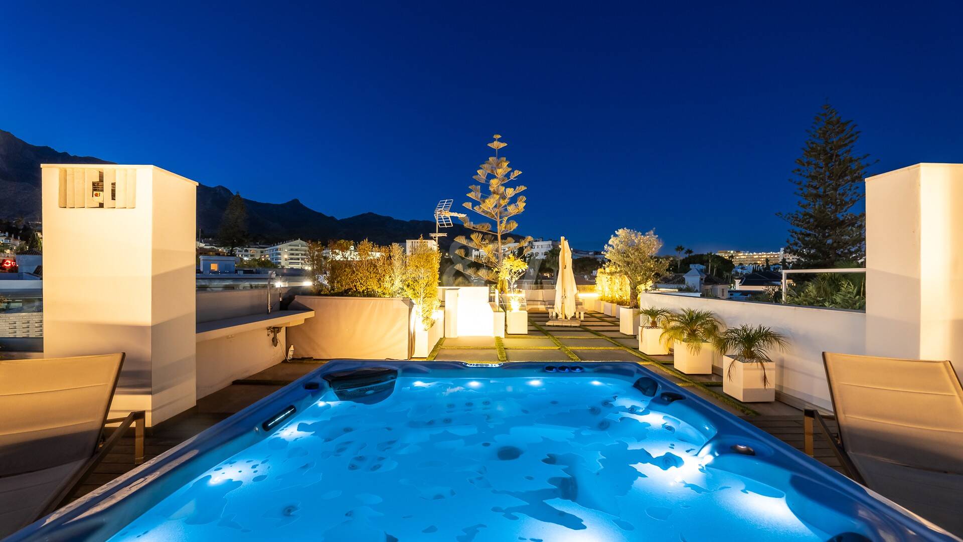 Luxurious and eco-friendly contemporary house in Casablanca, Marbella from 21,000€/week