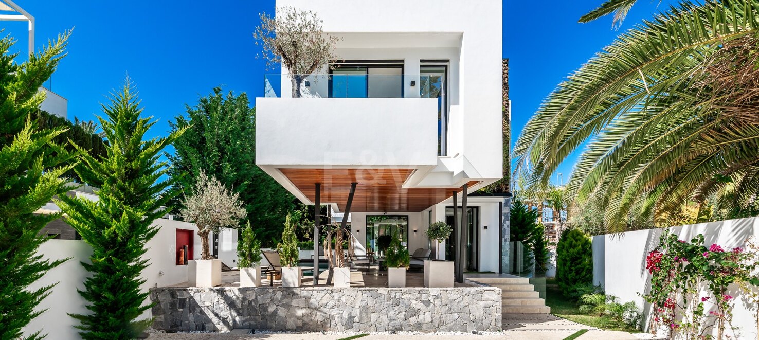 Maison contemporaine luxueuse et écologique à Casablanca, Marbella à partir de 21 000€/semaine