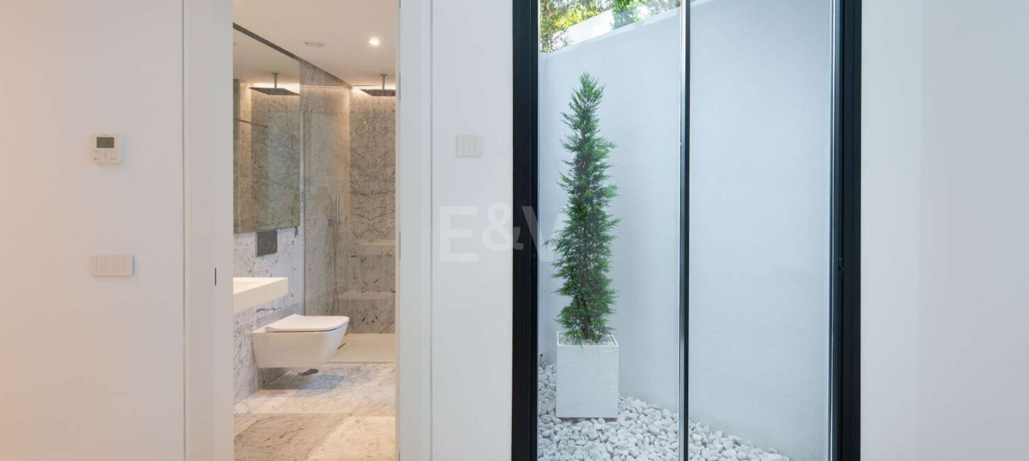 Maison contemporaine luxueuse et écologique à Casablanca, Marbella à partir de 21 000€/semaine