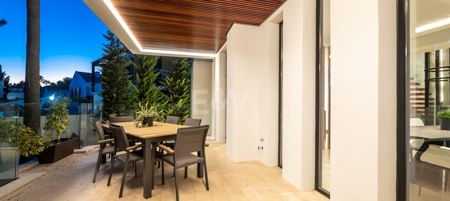 Maison contemporaine luxueuse et écologique à Casablanca, Marbella à partir de 21 000€/semaine