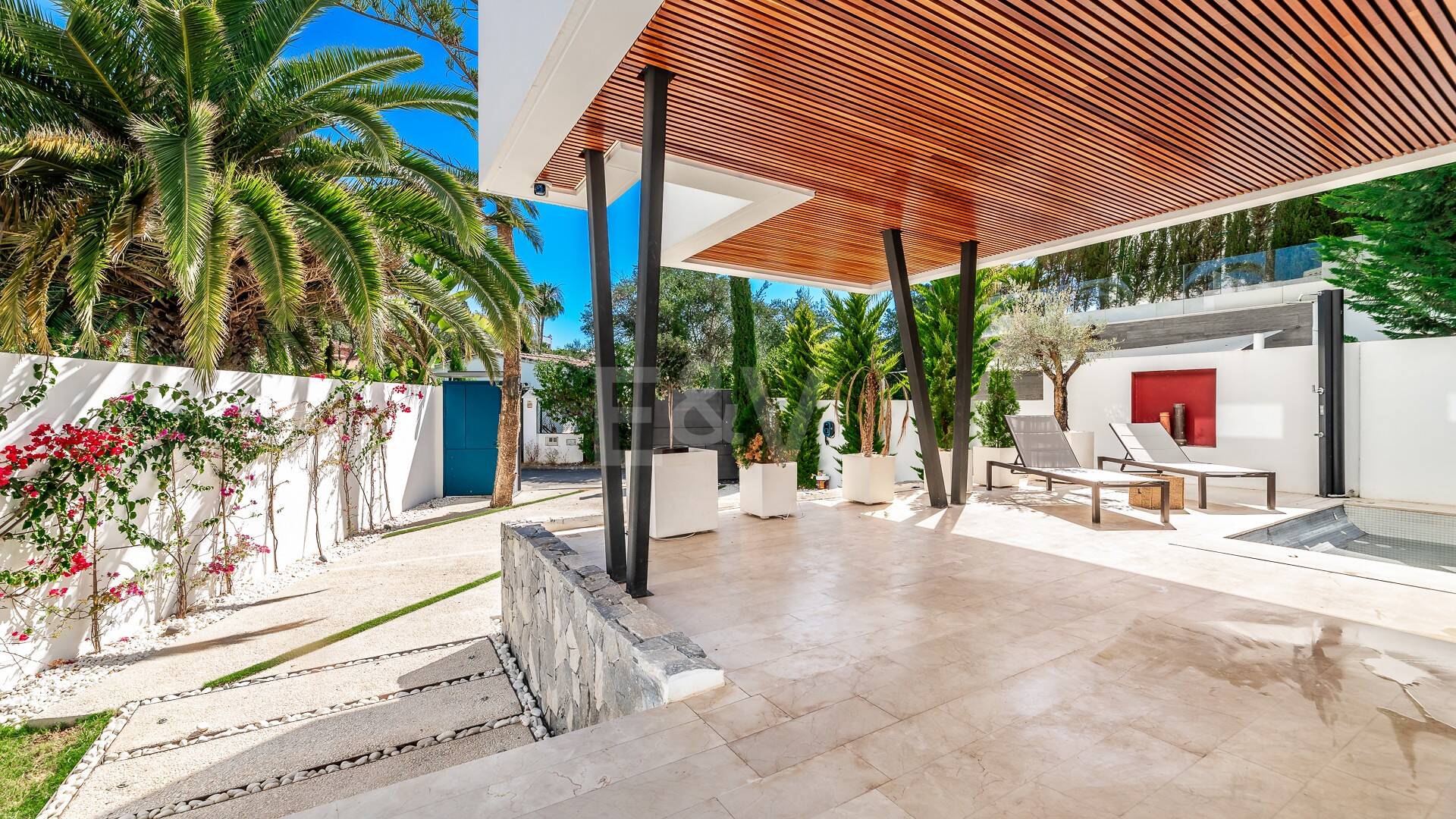 Luxurious and eco-friendly contemporary house in Casablanca, Marbella from 21,000€/week