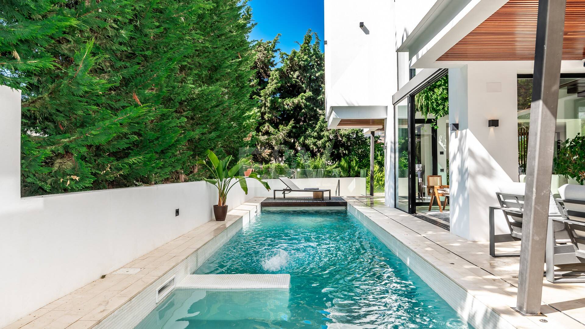 Luxurious and eco-friendly contemporary house in Casablanca, Marbella from 21,000€/week