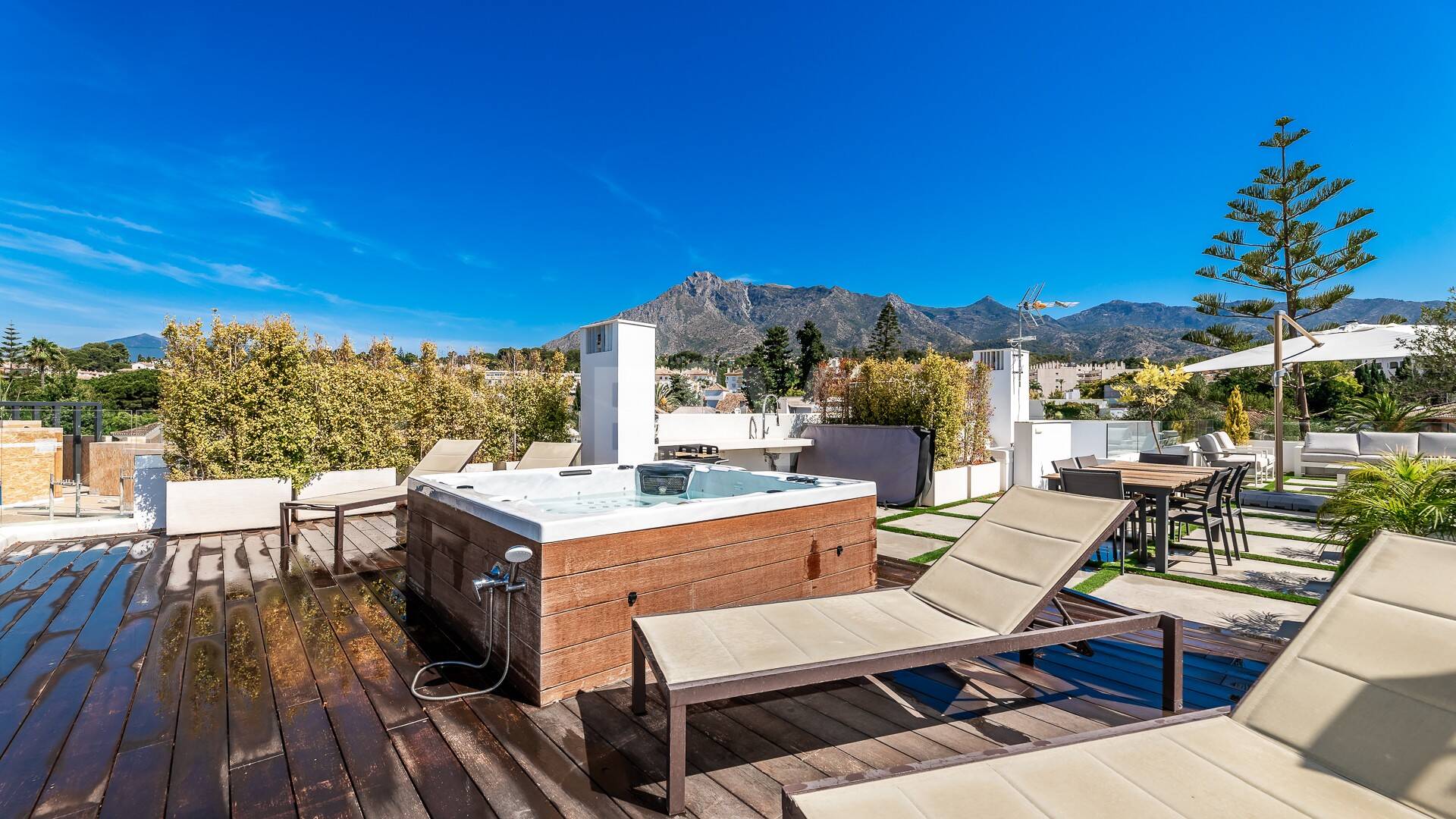 Luxurious and eco-friendly contemporary house in Casablanca, Marbella from 21,000€/week