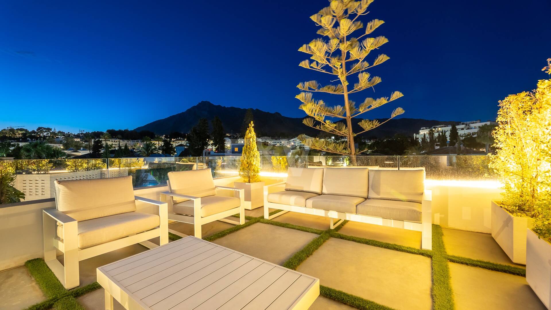 Luxurious and eco-friendly contemporary house in Casablanca, Marbella from 21,000€/week