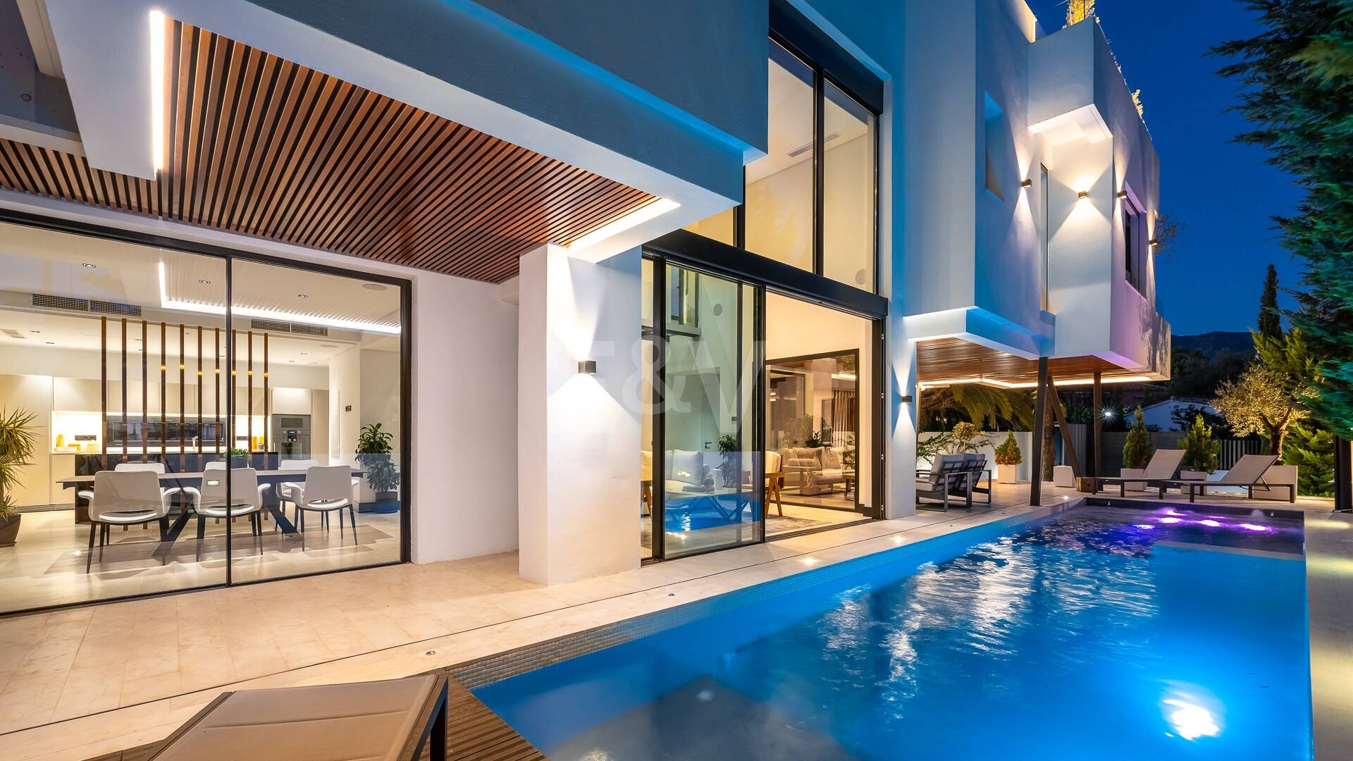 Luxurious and eco-friendly contemporary house in Casablanca, Marbella from 21,000€/week