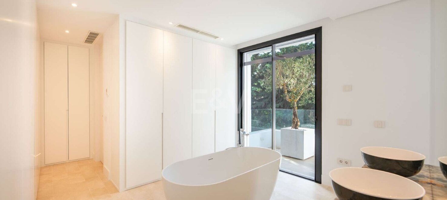Maison contemporaine luxueuse et écologique à Casablanca, Marbella à partir de 21 000€/semaine