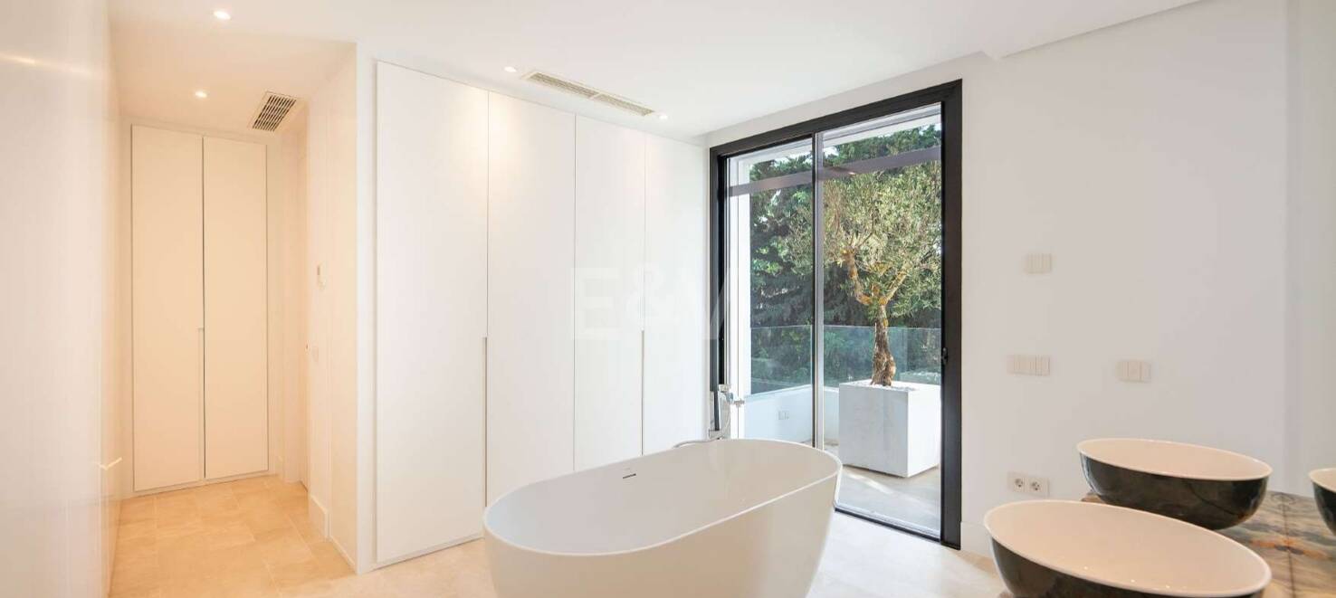 Lyxigt och miljövänligt samtida hus i Casablanca, Marbella från 21 000 € / vecka