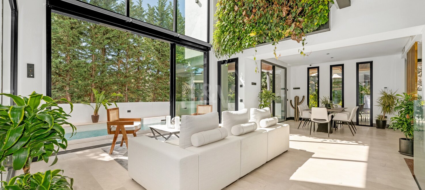Maison contemporaine luxueuse et écologique à Casablanca, Marbella à partir de 21 000€/semaine
