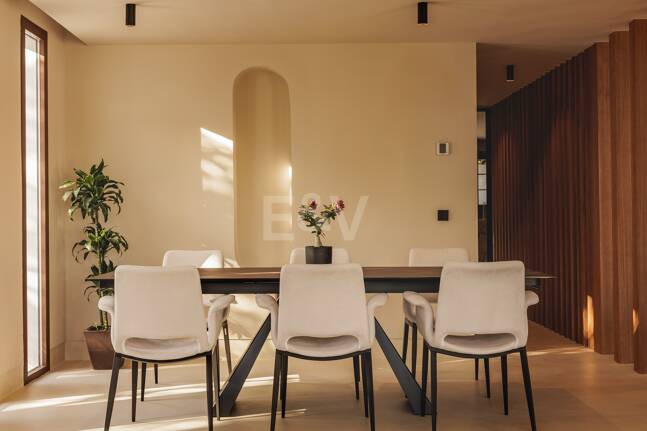 Luxury Boho Chic-style Villa near the Beach on the Golden Mile from 19,500€/week