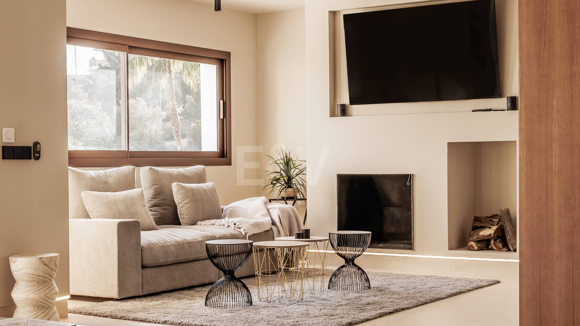 Luxury Boho Chic-style Villa near the Beach on the Golden Mile from 19,500€/week