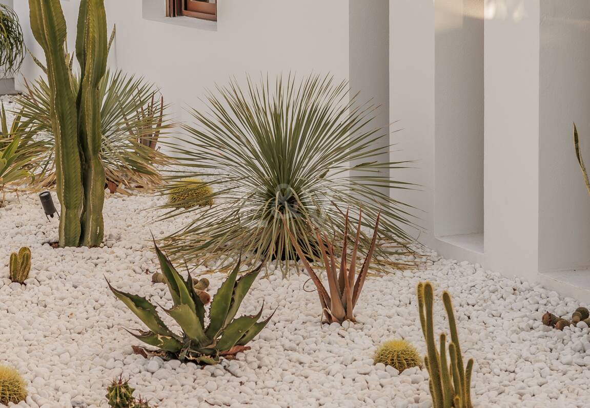 Luxury Boho Chic-style Villa near the Beach on the Golden Mile from 19,500€/week