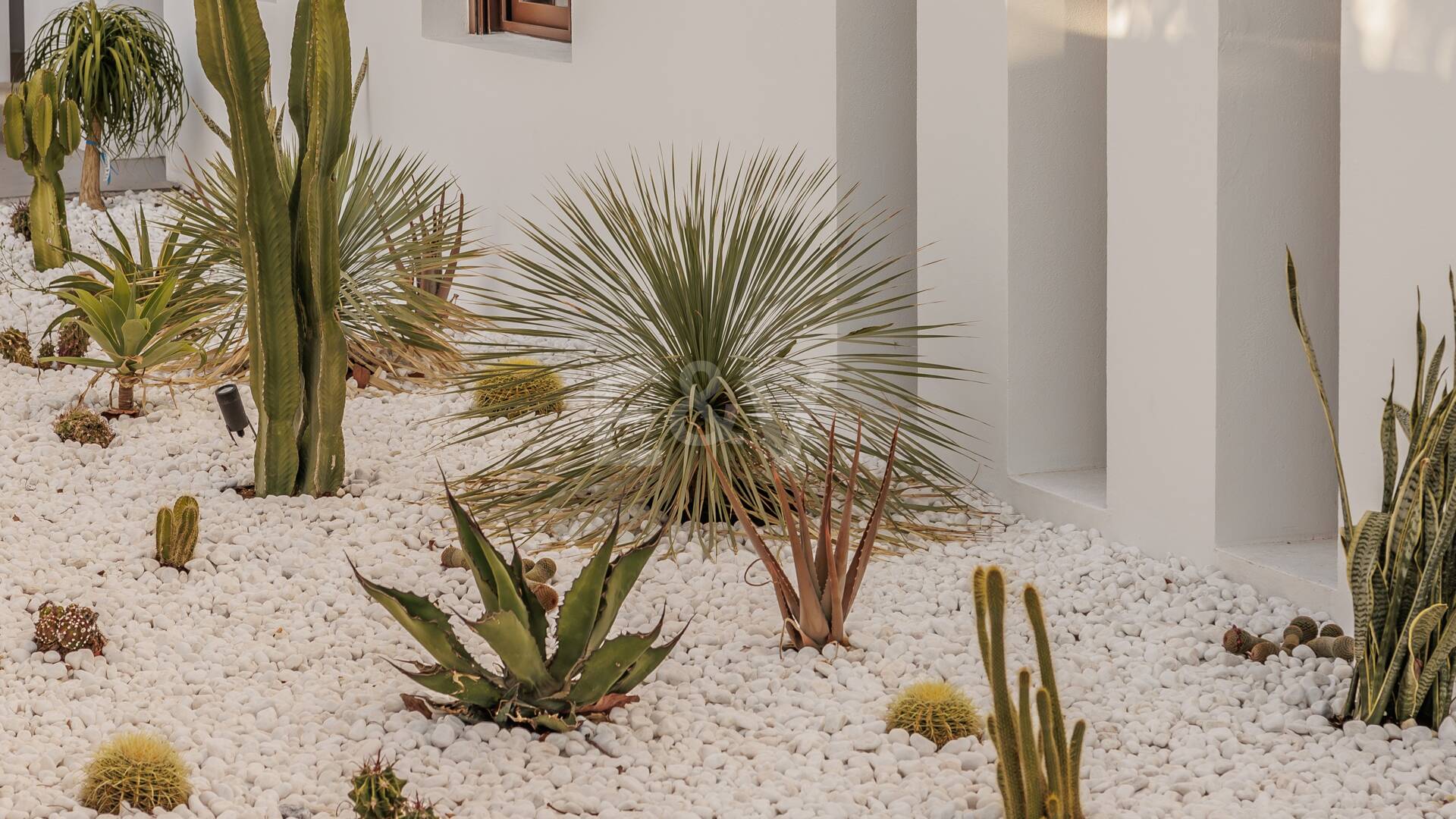 Luxury Boho Chic-style Villa near the Beach on the Golden Mile from 19,500€/week