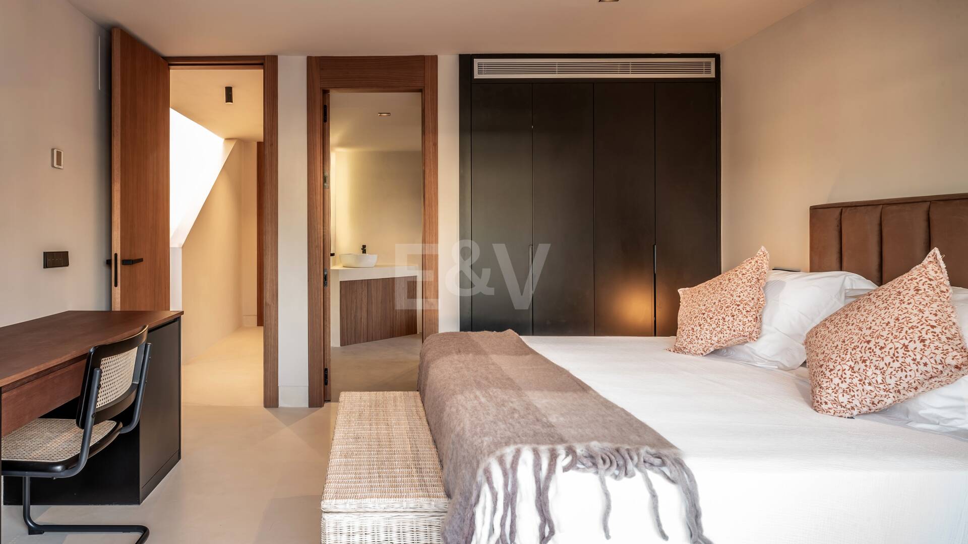 Luxury Boho Chic-style Villa near the Beach on the Golden Mile from 19,500€/week