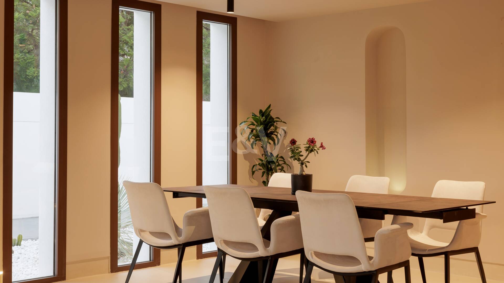 Luxury Boho Chic-style Villa near the Beach on the Golden Mile from 19,500€/week