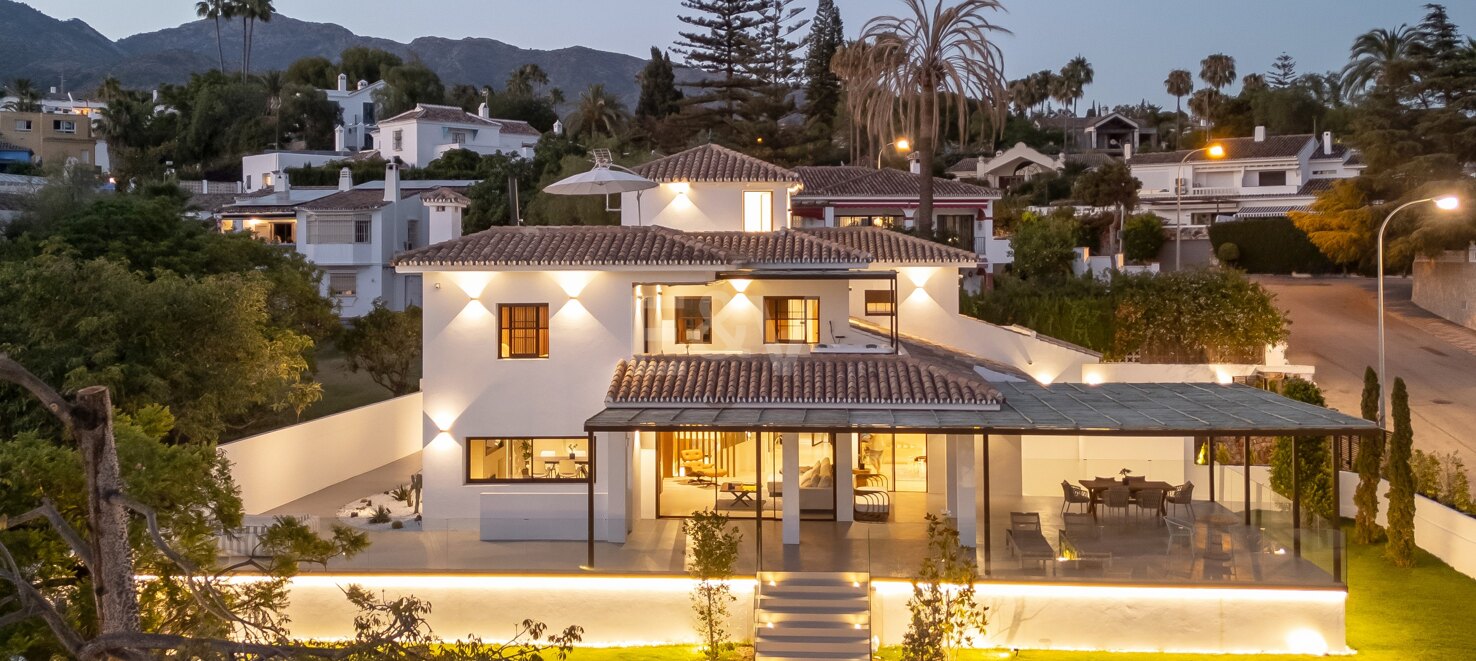 Luxuriöse Villa im Boho-Chic-Stil in Strandnähe an der Goldenen Meile von 19.500€/Woche