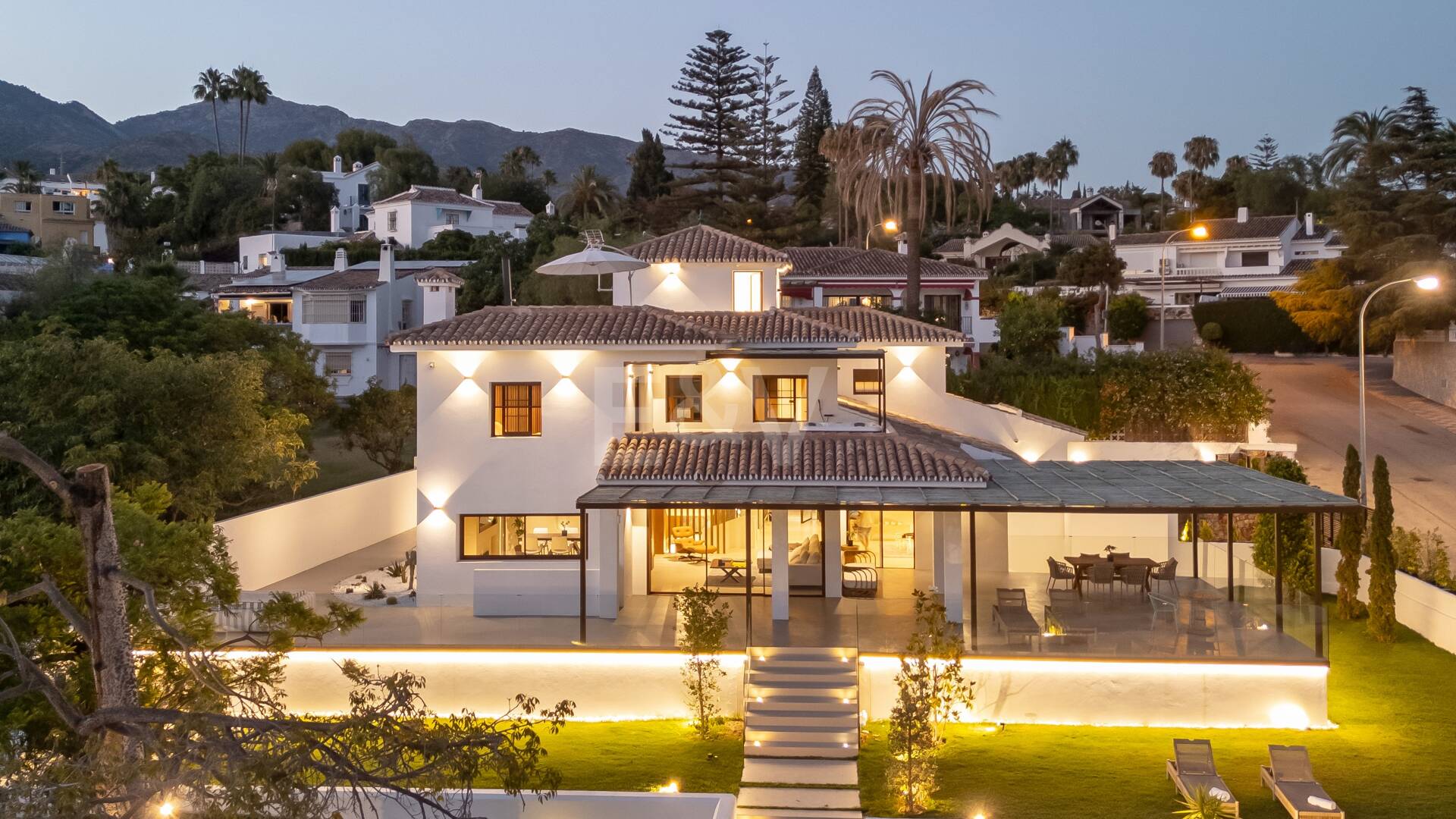 Luxury Boho Chic-style Villa near the Beach on the Golden Mile from 19,500€/week