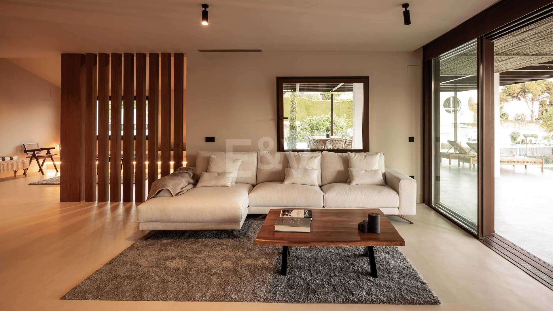 Luxury Boho Chic-style Villa near the Beach on the Golden Mile from 19,500€/week