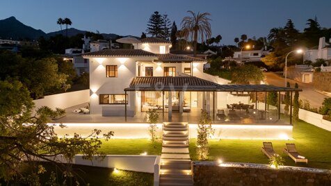 Boho de luxe style chic Villa près de la plage sur le Golden Mile à partir de 19 500€/sémana