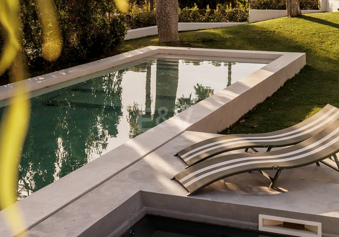 Boho de luxe style chic Villa près de la plage sur le Golden Mile à partir de 19 500€/sémana