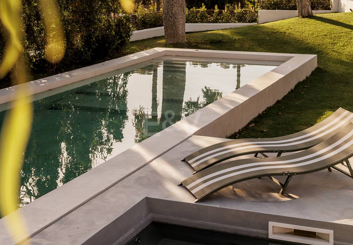 Luxury Boho Chic-style Villa near the Beach on the Golden Mile from 19,500€/week