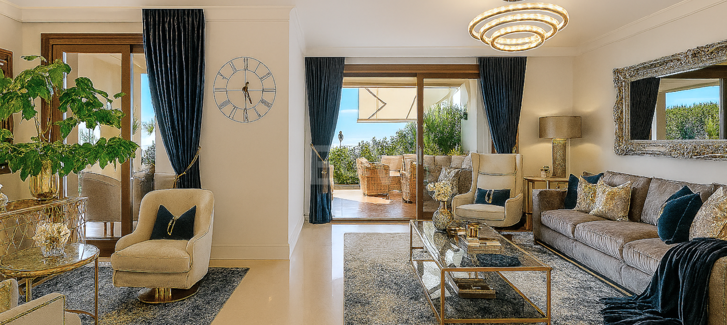 Corner Townhouse avec terrasses isolées et vue sur la mer captivante
