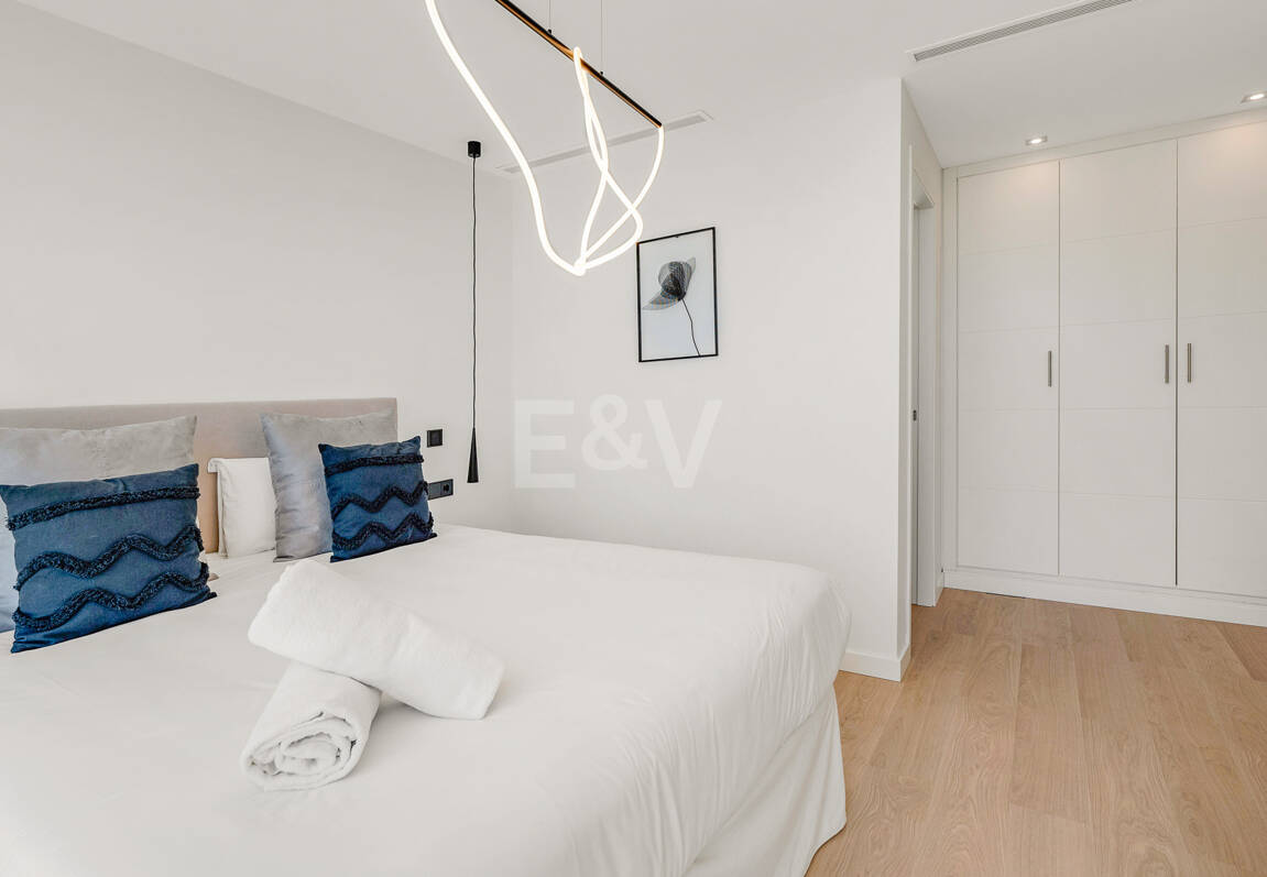 Fantastiskt prissatt lyx Villa med gym och underhållande faciliteter i Cabopino