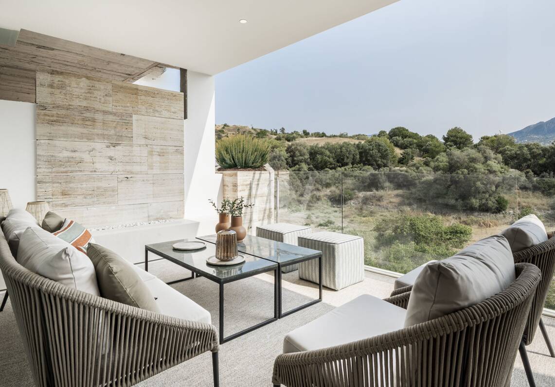 Exclusive Penthouse with Private Rooftop Pool and Panoramic Golf Valley Views