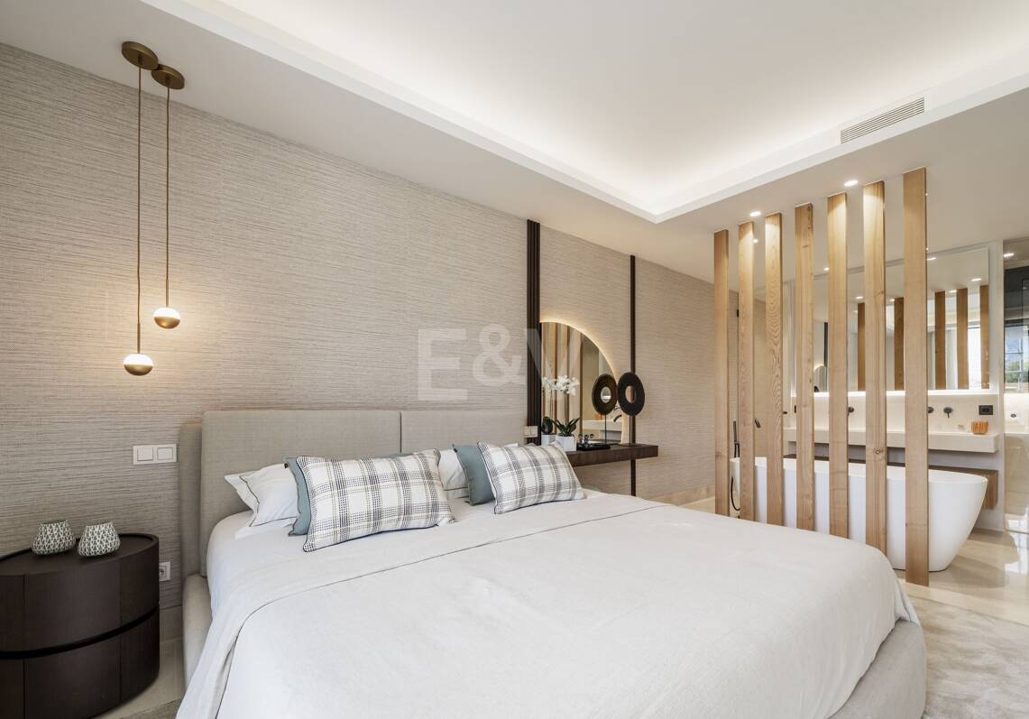 Exclusive Penthouse with Private Rooftop Pool and Panoramic Golf Valley Views