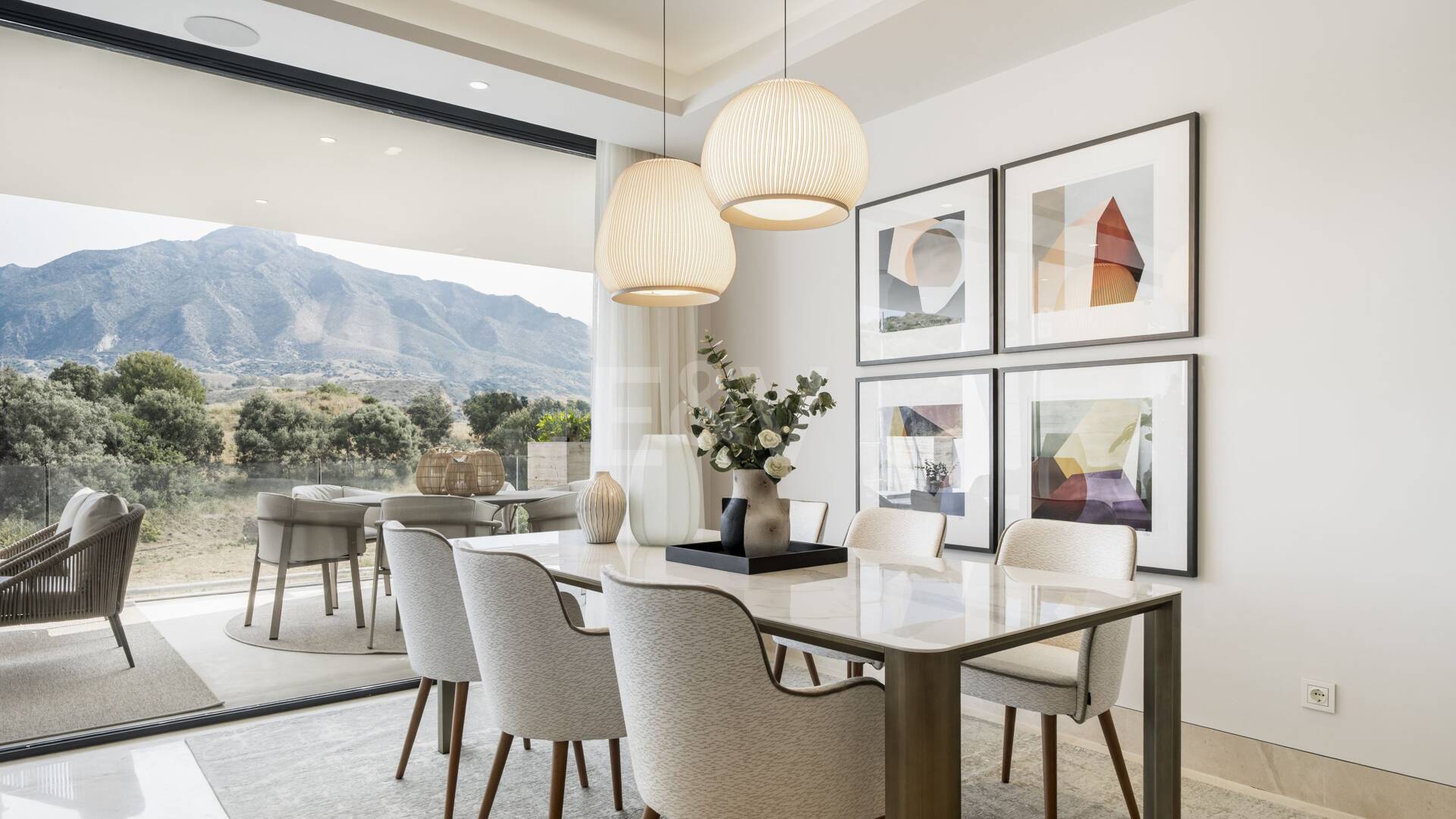 Penthouse exclusif avec piscine privée et vallée de golf panoramique Vues