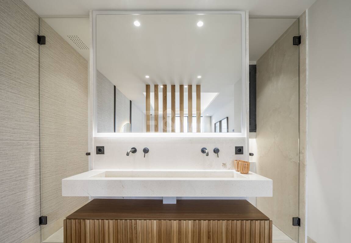 Penthouse exclusif avec piscine privée et vallée de golf panoramique Vues