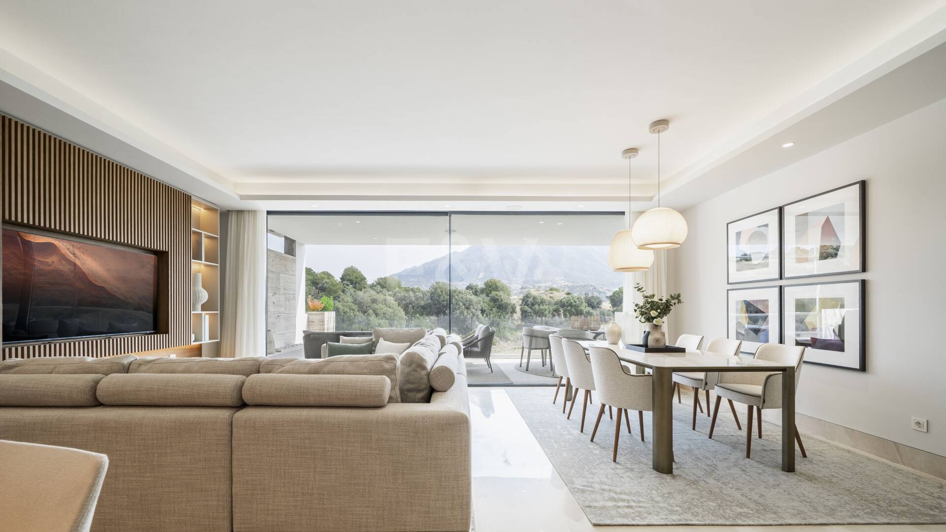 Penthouse exclusif avec piscine privée et vallée de golf panoramique Vues