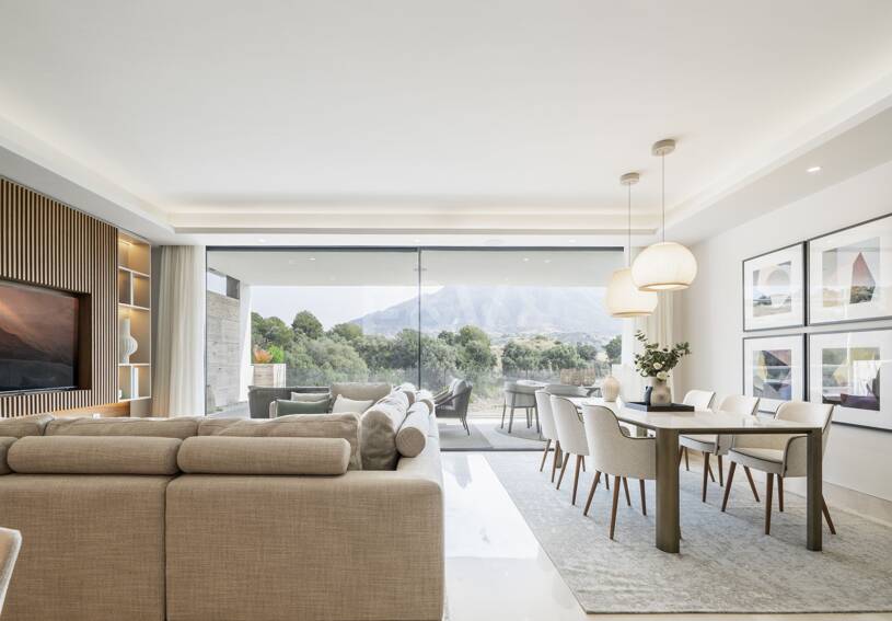 Penthouse exclusif avec piscine privée et vallée de golf panoramique Vues