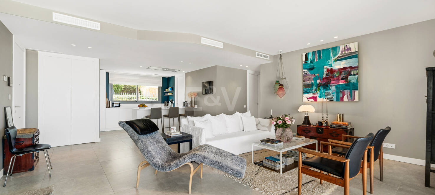 Apartament na sprzedaż w Los Monteros, Marbella Wschodnia