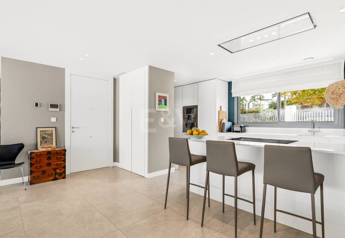 Exclusive Elegante 3-Zimmer-Wohnung mit Blick auf den Sonnenuntergang in Soul Marbella