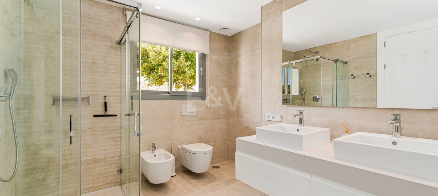 Apartament na sprzedaż w Los Monteros, Marbella Wschodnia
