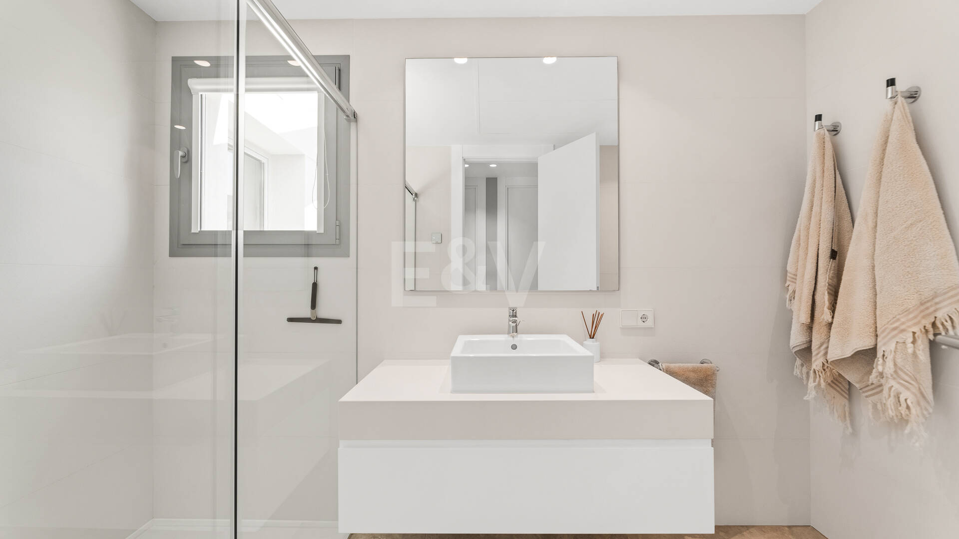 Exclusive Elegante 3-Zimmer-Wohnung mit Blick auf den Sonnenuntergang in Soul Marbella