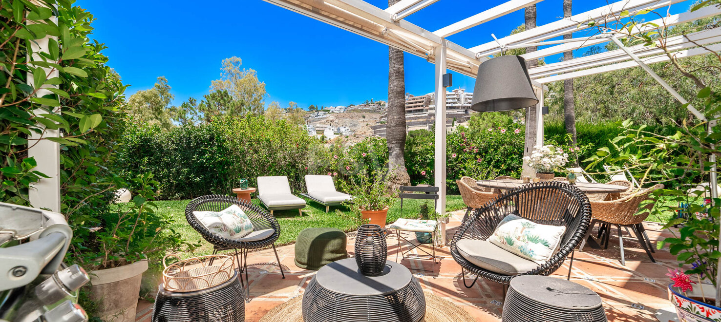 Semi fristående Villa med privat pool, trädgård