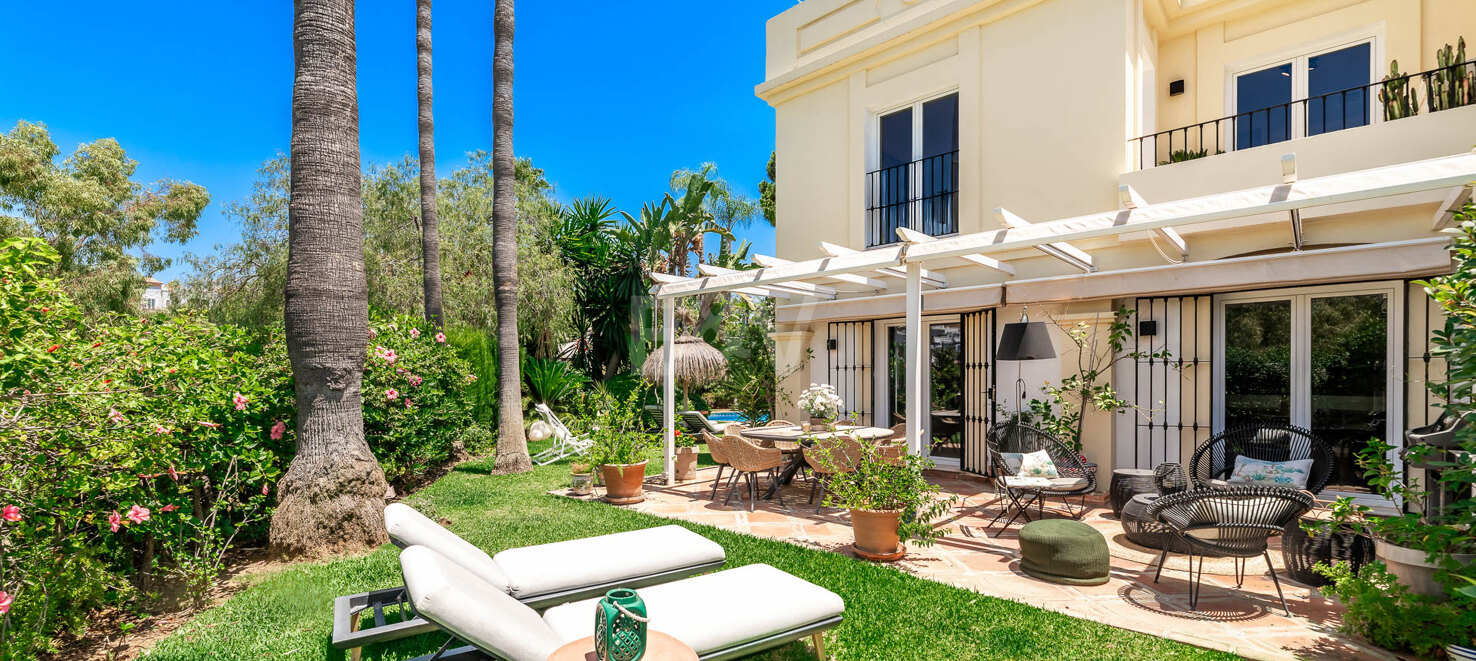Semi fristående Villa med privat pool, trädgård